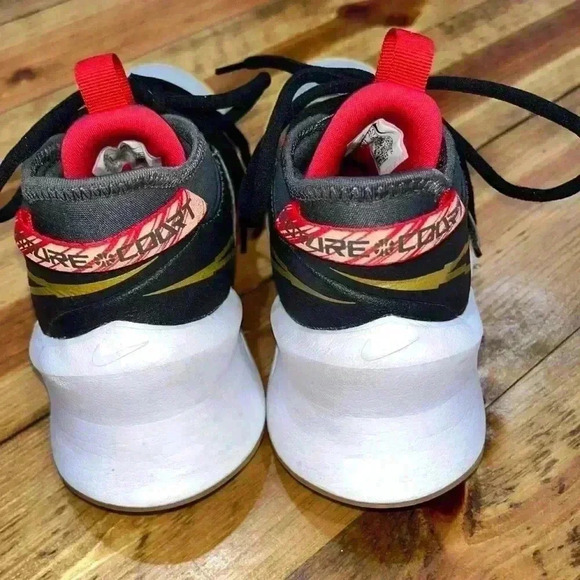 Nike Future Court Youth 5.5 C-T2866-001 super condition - Picture 6 of 12